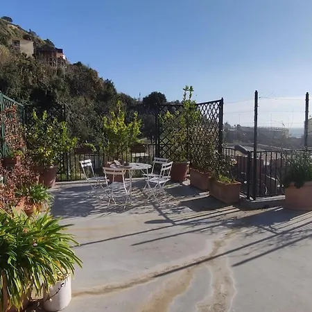 Stunning Penthouse With Terrace * Pozzuoli